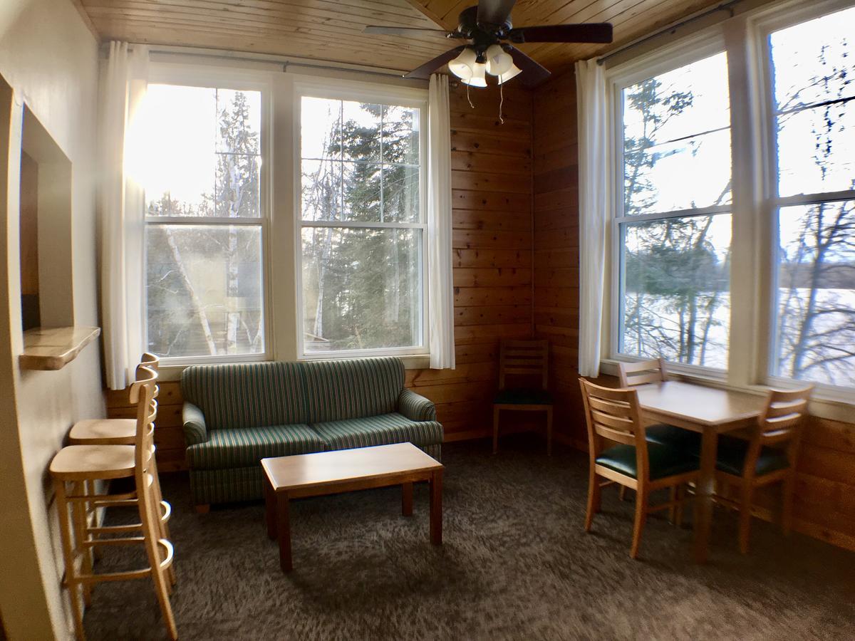 Hanging Horn Lakeside Resort Moose Lake Exteriér fotografie