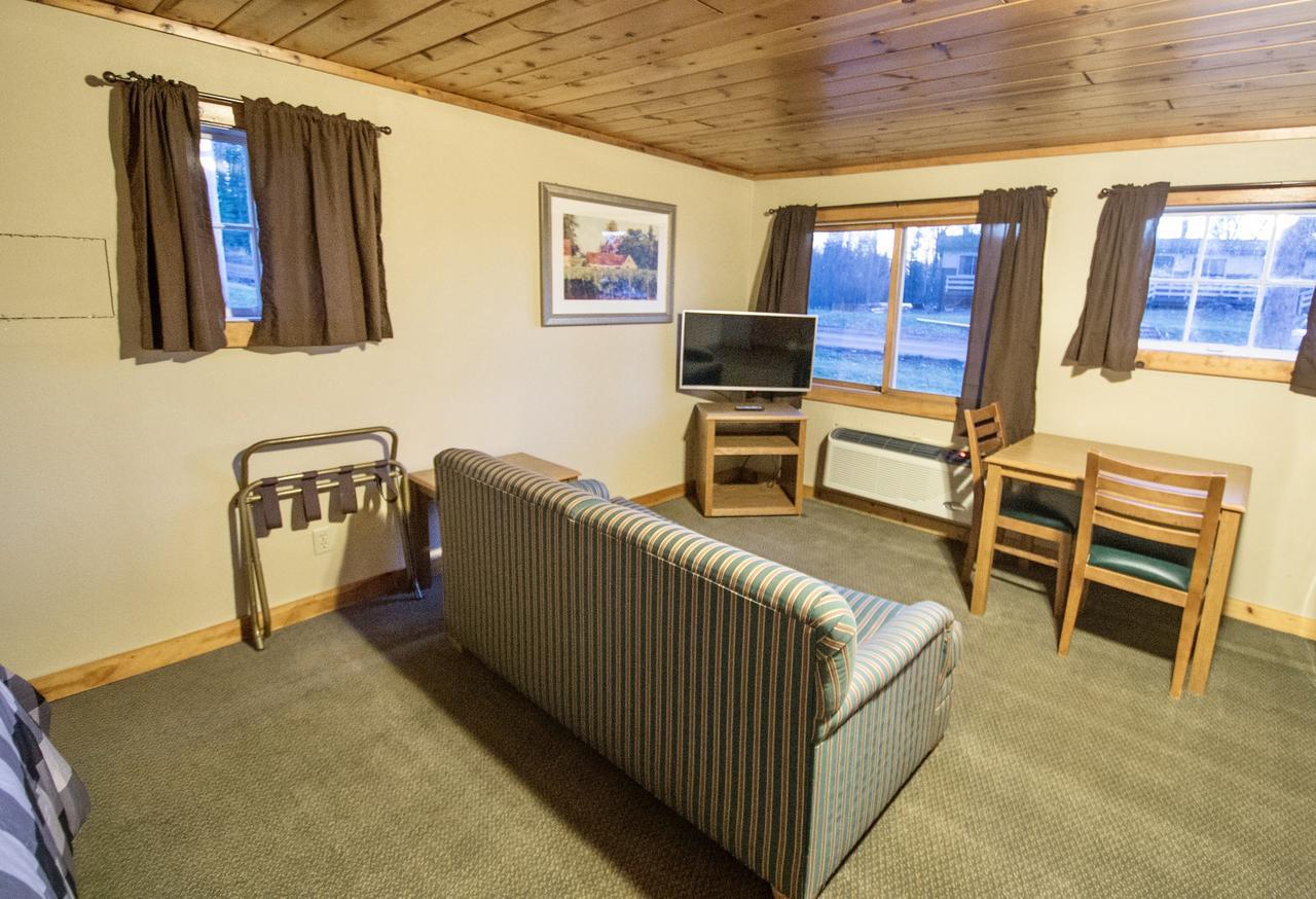 Hanging Horn Lakeside Resort Moose Lake Exteriér fotografie